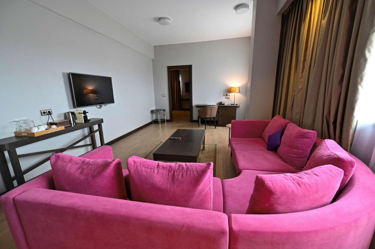 Radisson Blu Hotel, Abidjan Airport Экстерьер фото