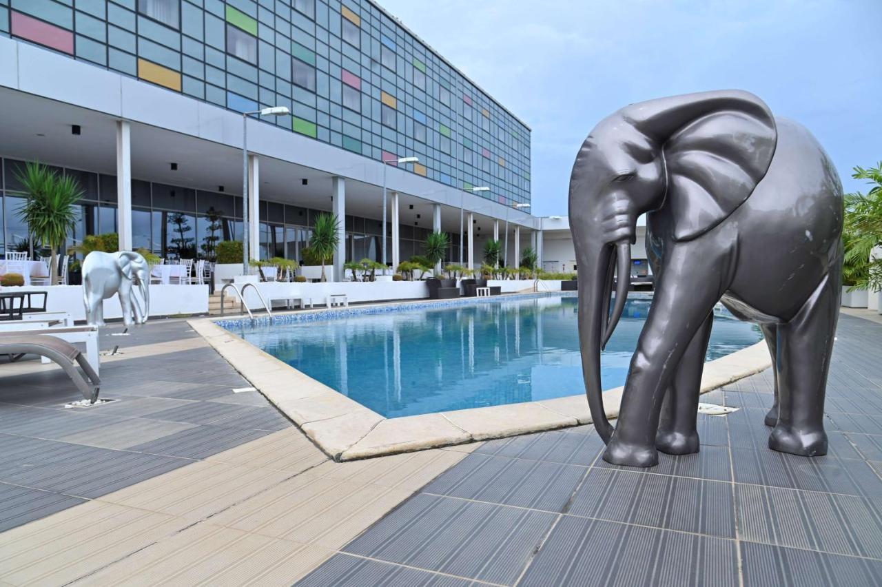 Radisson Blu Hotel, Abidjan Airport Экстерьер фото