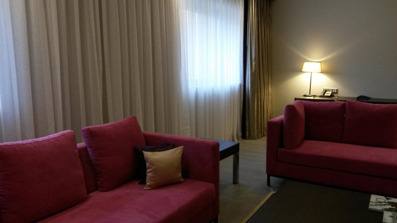 Radisson Blu Hotel, Abidjan Airport Экстерьер фото