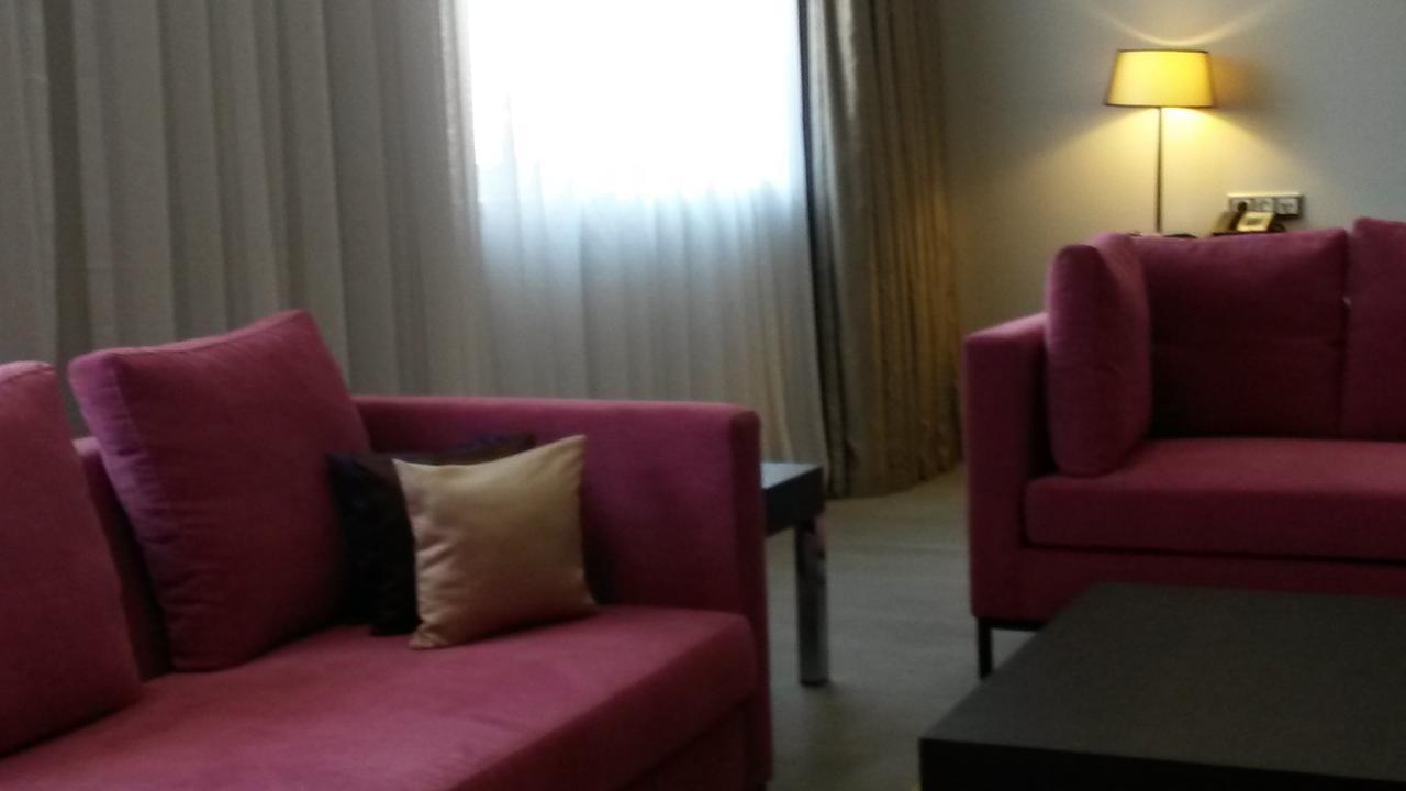 Radisson Blu Hotel, Abidjan Airport Экстерьер фото