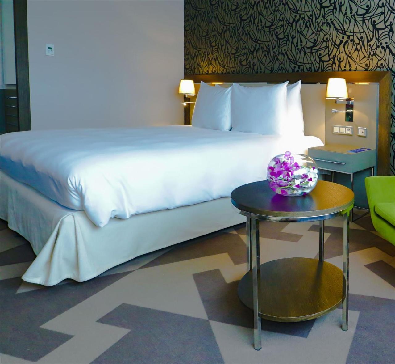 Radisson Blu Hotel, Abidjan Airport Экстерьер фото