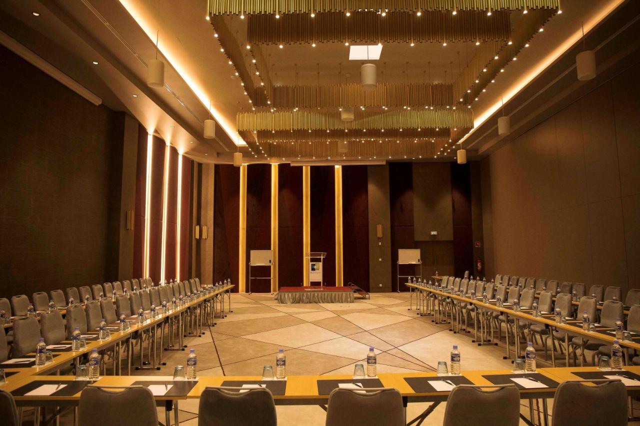 Radisson Blu Hotel, Abidjan Airport Экстерьер фото